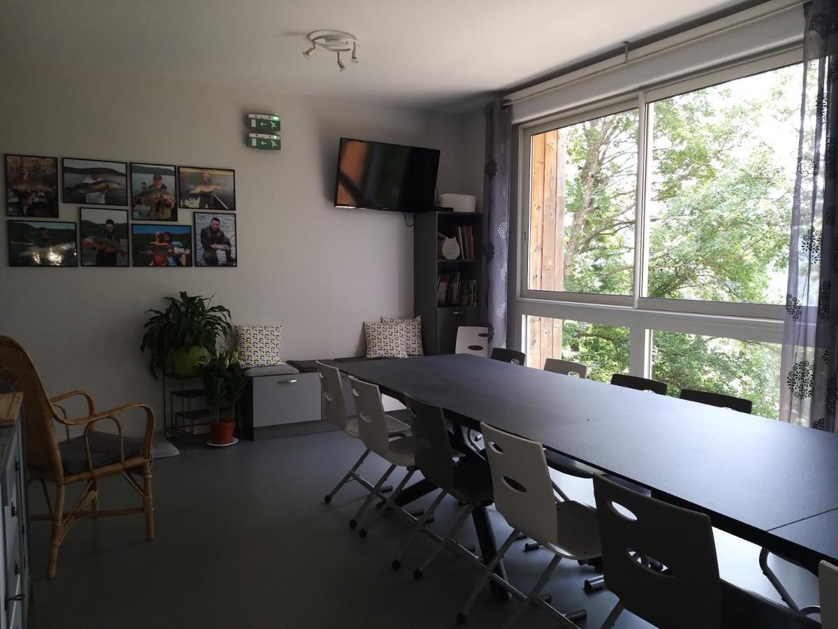 Lavastrie Le Grand Val B&B 외부 사진